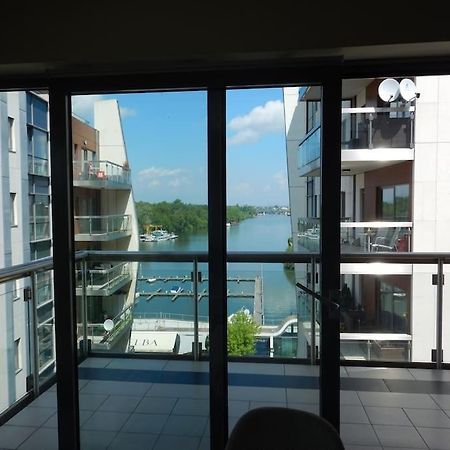 Imadnivalo Medences Hotellakas Szaunaval. 부다페스트 외부 사진