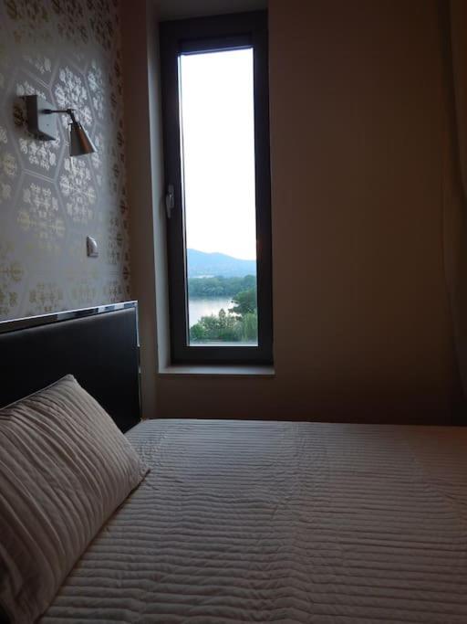 Imadnivalo Medences Hotellakas Szaunaval. 부다페스트 외부 사진
